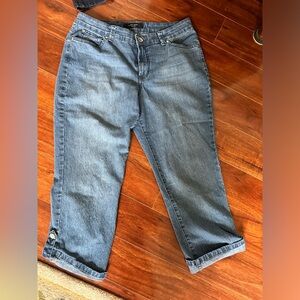 Nine West Jeans Womens 12 Mid-Rise Capri Cuffed Rinse Wash Blue Denim